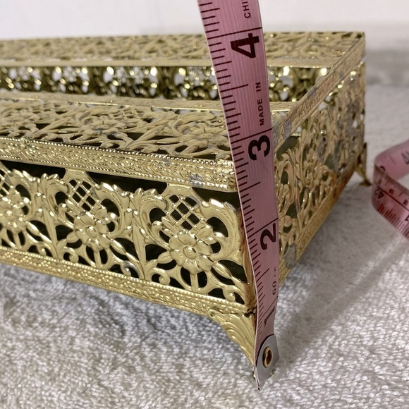 Vintage Gold Tone Metal Tissue Box Cover - Picture 4 of 12